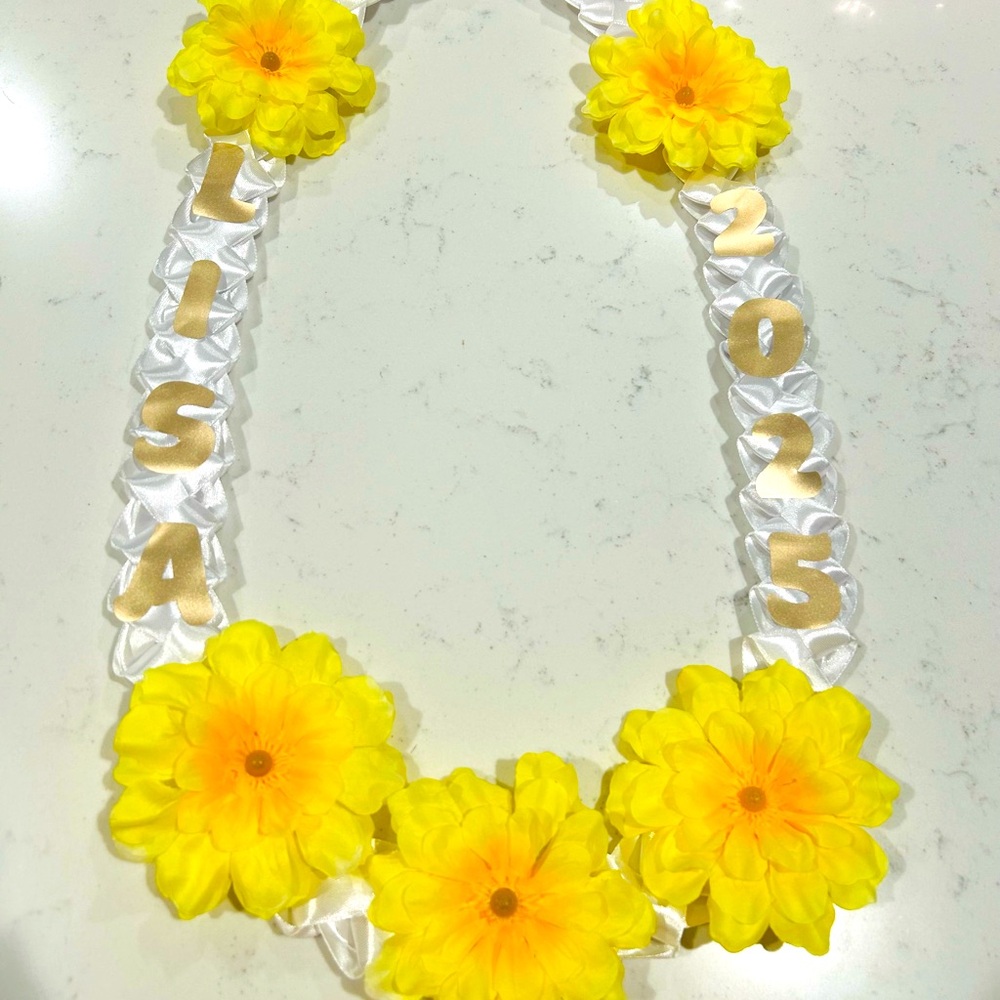 COPY - Custom/Personalized Graduation Lei, BIrthday/Special Occasion Lei